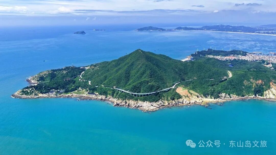 这个秋天，来东山岛苏峰山赴一场山海之约！